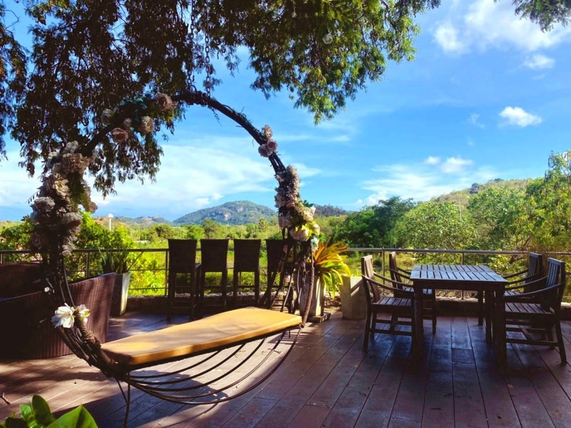 1d+ day artist, air space, air space hua hin, bamp beach & cafe, bamp cafe, bella costa, bonnie on the beach, coco & coff, drip rim lay, drip rim lay huahin, eureka beach cafe, eureka nitro coffee, iko camp & cafe, matapita, matapita cafe, memory house cafe, memory house cafe huahin, molley coffee stand, oneddayartist, pineapple surf club, rimpha chomview, s&039;more cafe, skoop beach café, sugar bloom, the moment cafe and craft, tumlay cafe & bar, tumlay cafe & bar huahin, turtle bay, turtle bay hua hin, คาเฟ่หัวหิน, คาเฟ่หัวหิน 2023, คาเฟ่หัวหิน 2024, คาเฟ่หัวหิน 2566, คาเฟ่หัวหิน 2567, คาเฟ่ใกล้ฉัน, ชูก้าบลูม คาเฟ่, บ้านใกล้วัง, บ้านใกล้วัง หัวหิน, ประจวบคีรีขันธ์ คาเฟ่, ยูเรก้าบีชคาเฟ่, ร้านอาหารไทย หัวหิน, ริมผาชมวิว, วังไกลกังวล, หัวหิน, หัวหิน 2024, อีโก้ แคมป์ แอนด์ คาเฟ่, เซิร์ฟคลับ หัวหิน, เดอะโมเม้นคาเฟ่, เมมโมรี่เฮ้าส์, โรงแรม veranda, top 20+ คาเฟ่หัวหิน [กรกฎาคม 2024] นั่งจิบกาแฟเย็น ๆ รับลมริมทะเลฟิน ๆ พร้อมมุมถ่ายรูปสุดจึ้ง!