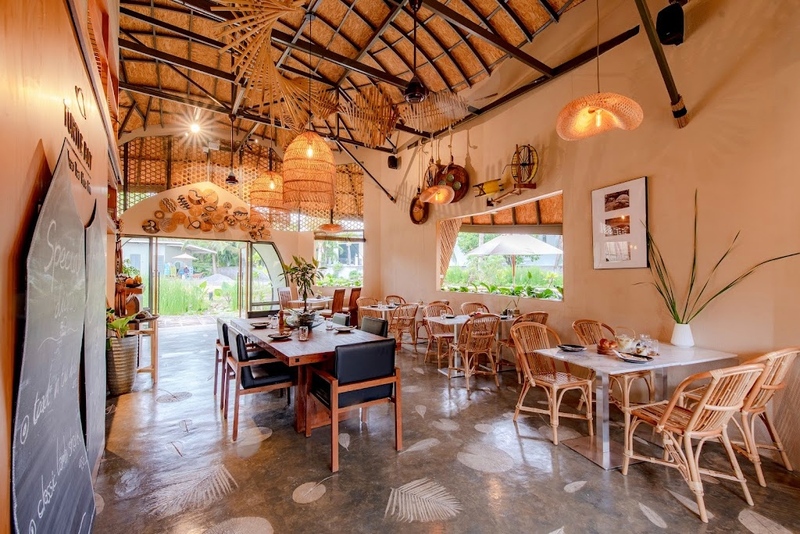 1d+ day artist, air space, air space hua hin, bamp beach & cafe, bamp cafe, bella costa, bonnie on the beach, coco & coff, drip rim lay, drip rim lay huahin, eureka beach cafe, eureka nitro coffee, iko camp & cafe, matapita, matapita cafe, memory house cafe, memory house cafe huahin, molley coffee stand, oneddayartist, pineapple surf club, rimpha chomview, s&039;more cafe, skoop beach café, sugar bloom, the moment cafe and craft, tumlay cafe & bar, tumlay cafe & bar huahin, turtle bay, turtle bay hua hin, คาเฟ่หัวหิน, คาเฟ่หัวหิน 2023, คาเฟ่หัวหิน 2024, คาเฟ่หัวหิน 2566, คาเฟ่หัวหิน 2567, คาเฟ่ใกล้ฉัน, ชูก้าบลูม คาเฟ่, บ้านใกล้วัง, บ้านใกล้วัง หัวหิน, ประจวบคีรีขันธ์ คาเฟ่, ยูเรก้าบีชคาเฟ่, ร้านอาหารไทย หัวหิน, ริมผาชมวิว, วังไกลกังวล, หัวหิน, หัวหิน 2024, อีโก้ แคมป์ แอนด์ คาเฟ่, เซิร์ฟคลับ หัวหิน, เดอะโมเม้นคาเฟ่, เมมโมรี่เฮ้าส์, โรงแรม veranda, top 20+ คาเฟ่หัวหิน [กรกฎาคม 2024] นั่งจิบกาแฟเย็น ๆ รับลมริมทะเลฟิน ๆ พร้อมมุมถ่ายรูปสุดจึ้ง!