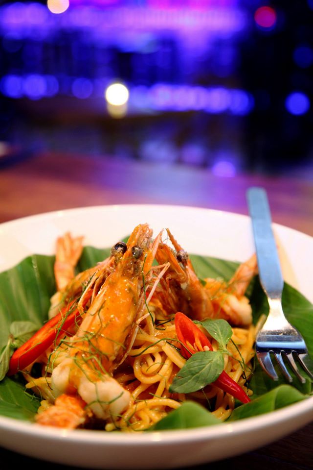 top 10+ ร้านน่านั่งย่านข้าวสาร เหมาะ hangout กับเพื่อนรู้ใจ พิกัดนี้สายปาร์ตี้ไม่ควรพลาด