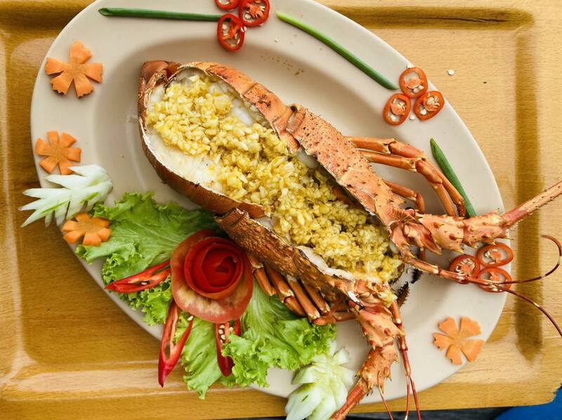 รวมร้านอาหารภูเก็ต 2567 ร้านอร่อย ร้านดัง ร้านอาหารเก่าแก่ ที่เมื่อไปภูเก็ตแล้วต้องแวะ!!