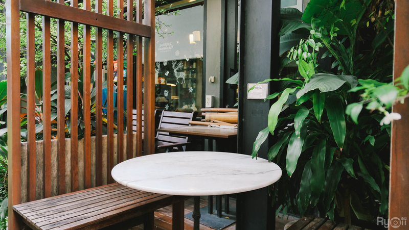 top 10+ คาเฟ่อารีย์ เน้นถ่ายรูปสวย บรรยากาศดีใกล้รถไฟฟ้า bts อารีย์