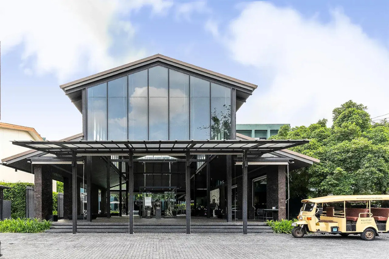 1. เธียเตอร์ เรสซิเดนซ์, 2. โรงแรมบ้านวังหลัง ริเวอร์ไซด์, 3. SCENE BangkokNoi Hotel Bangkok, 4. CHANN | Bangkok-Noi, 5. โรงแรม กายา เฮอริเทจ, 6. CASA 17 Hotel, 7. HOTEL PAPA BANGKOK SIRIRAJ, 8. NORN Rimklong Bangkok Hotel นอนริมคลอง, 9. โรงแรมบ้านสวนพรานนก, 10. Siamotif Boutique Hotel, Top 10+ ที่พักย่านบางกอกน้อย น่าพักผ่อน Staycation
