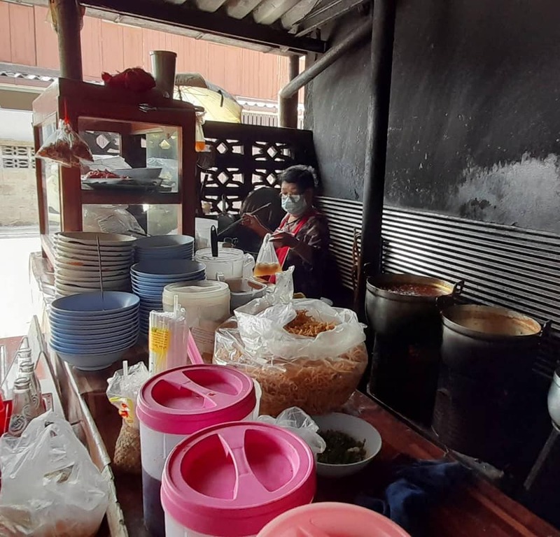 ร้านอาหารลำปาง : รวมร้านเด็ด เจ้าดังประจำจังหวัดลำปาง (ไม่ควรพลาด!)