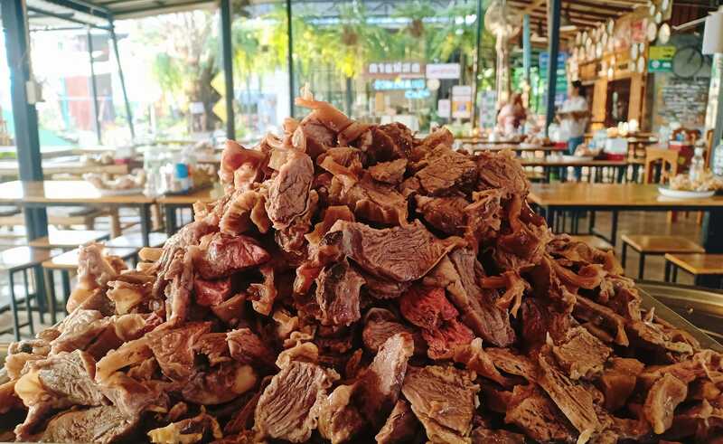 ร้านอาหารลำปาง : รวมร้านเด็ด เจ้าดังประจำจังหวัดลำปาง (ไม่ควรพลาด!)