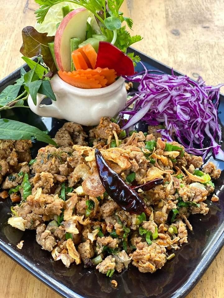 ร้านอาหารลำปาง : รวมร้านเด็ด เจ้าดังประจำจังหวัดลำปาง (ไม่ควรพลาด!)