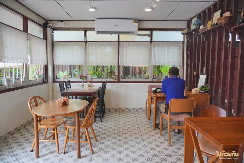 เที่ยวอุทัยธานี, คาเฟ่อุทัยธานี, ทัย คาฟ่, ทัย  คาเฟ่ขนมไทยในบ้านไม้วินเทจ สุดโฮมมี่ ขนมอร่อยมาก