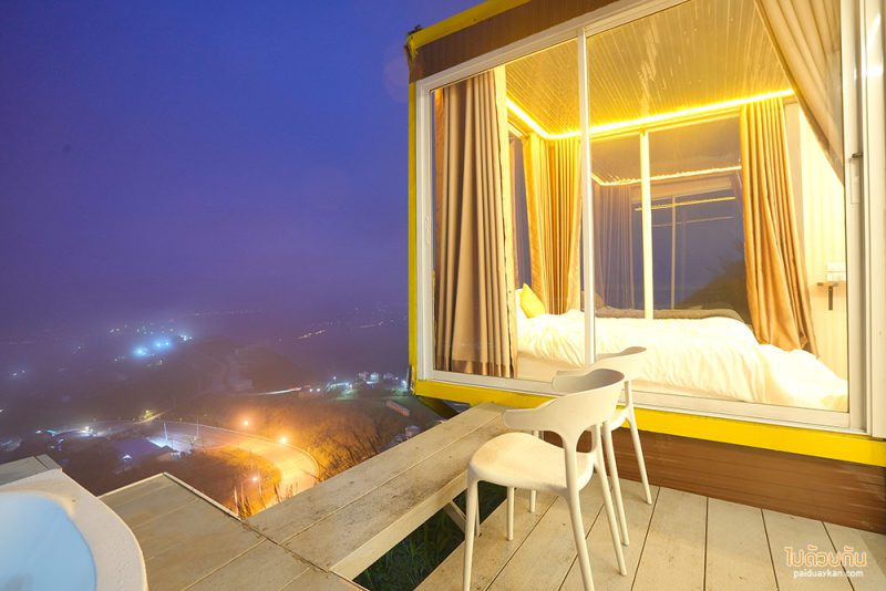 ภูทับเบิก, บ้านกระจกภูทับเบิก, de bee  ภูทับเบิก, de’ bee  ภูทับเบิก พักบ้านกระจก ชมวิวถนนสวย ภูเขาเขียว