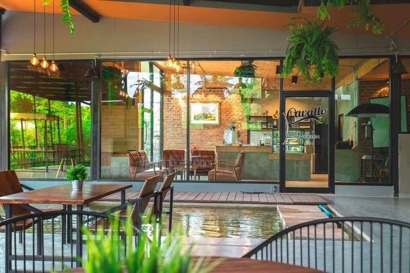 top 15+ คาเฟ่ศรีราชา 2567 คาเฟ่เปิดใหม่ ร้านกาแฟติดทะเล บรรยากาศดี