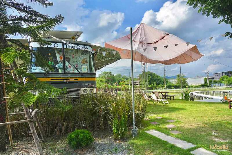 เที่ยวนครนายก, คาเฟ่นครนายก, b/c the cafe, b/c the cafe คาเฟ่รถบัสสุดแนว สไตล์แคมป์ปิ้ง เดินเล่นสะพานหัวใจแห่งเดียวในนครนายก