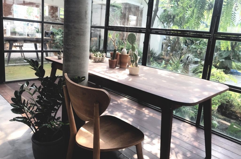 black sheep cafe, kummee studio, sol cottage, wiang kosai, กาดกองเก่า, คาเฟ่ แพร่, คาเฟ่จังหวัดแพร่, คาเฟ่จังหวัดแพร่ 2023, คาเฟ่จังหวัดแพร่ 2566, คำมีสตูดิโอ เซรามิค, คุ้มหลวงนครแพร่, คุ้มเจ้าหลวง, จุดชมวิว กม.3, ดงสักงาม, ถนน 1343, ถนนลอยฟ้า หมายเลข 1343, ถนนสายวัฒนธรรมเมืองแพร่, ถ้ำผานางคอย, ที่เที่ยวจังหวัดแพร่, ที่เที่ยวแพร่, ที่เที่ยวแพร่ 2023, ที่เที่ยวแพร่ 2024, ที่เที่ยวแพร่ 2566, ที่เที่ยวแพร่ 2567, ที่เที่ยวในแพร่, บ่อน้ำพุร้อนแม่จอก, บ้านนาคูหา, ผาอิงหมอก, พระธาตุอินทร์แขวน, พระธาตุอินแขวน, วนอุทยานแพะเมืองผี, วัดจอมสวรรค์, วัดดัง แพร่, วัดนาคูหา, วัดพระธาตุช่อแฮ่, วัดพระธาตุสุโทนมงคลคีรี, ศาลหลักเมืองแพร่, สถานที่เที่ยวจังหวัดแพร่, หินนางคอย, อ่างเก็บน้ำม่อนแม่ถาง, อุทยานแห่งชาติดอยผากลอง, อุทยานแห่งชาติเวียงโกศัย, อุทยานแห่งชาติแม่ยม, เที่ยวแพร่ 2024, เที่ยวแพร่ 2567, แก่งเสือเต้น, แกะดำ ทำสวน, แพร่, แพะเมืองผี, โซลคอทเทจ, ไร่ลุงลอน, ไร่ลุงลอน camping is life, top 20+ ที่เที่ยวแพร่ [กรกฎาคม 2024] เมืองรองต้องมนต์ เสน่ห์ที่เป็นได้มากกว่าทางผ่าน