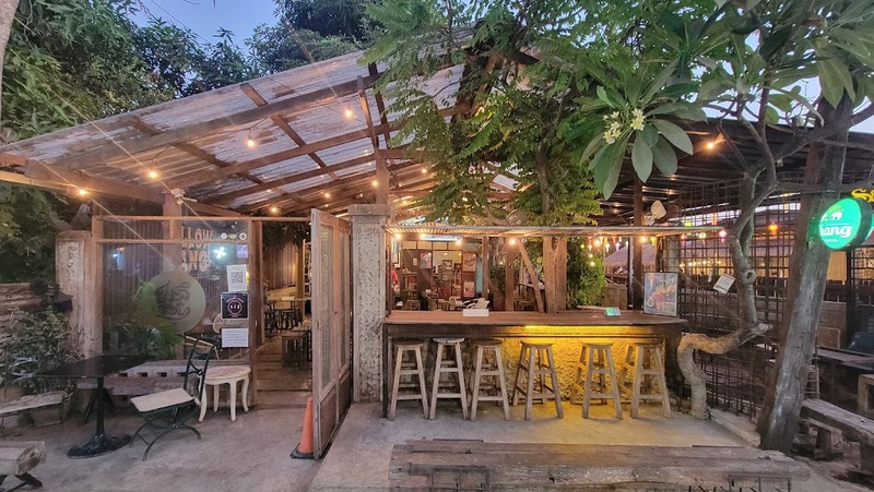 black sheep cafe, kummee studio, sol cottage, wiang kosai, กาดกองเก่า, คาเฟ่ แพร่, คาเฟ่จังหวัดแพร่, คาเฟ่จังหวัดแพร่ 2023, คาเฟ่จังหวัดแพร่ 2566, คำมีสตูดิโอ เซรามิค, คุ้มหลวงนครแพร่, คุ้มเจ้าหลวง, จุดชมวิว กม.3, ดงสักงาม, ถนน 1343, ถนนลอยฟ้า หมายเลข 1343, ถนนสายวัฒนธรรมเมืองแพร่, ถ้ำผานางคอย, ที่เที่ยวจังหวัดแพร่, ที่เที่ยวแพร่, ที่เที่ยวแพร่ 2023, ที่เที่ยวแพร่ 2024, ที่เที่ยวแพร่ 2566, ที่เที่ยวแพร่ 2567, ที่เที่ยวในแพร่, บ่อน้ำพุร้อนแม่จอก, บ้านนาคูหา, ผาอิงหมอก, พระธาตุอินทร์แขวน, พระธาตุอินแขวน, วนอุทยานแพะเมืองผี, วัดจอมสวรรค์, วัดดัง แพร่, วัดนาคูหา, วัดพระธาตุช่อแฮ่, วัดพระธาตุสุโทนมงคลคีรี, ศาลหลักเมืองแพร่, สถานที่เที่ยวจังหวัดแพร่, หินนางคอย, อ่างเก็บน้ำม่อนแม่ถาง, อุทยานแห่งชาติดอยผากลอง, อุทยานแห่งชาติเวียงโกศัย, อุทยานแห่งชาติแม่ยม, เที่ยวแพร่ 2024, เที่ยวแพร่ 2567, แก่งเสือเต้น, แกะดำ ทำสวน, แพร่, แพะเมืองผี, โซลคอทเทจ, ไร่ลุงลอน, ไร่ลุงลอน camping is life, top 20+ ที่เที่ยวแพร่ [กรกฎาคม 2024] เมืองรองต้องมนต์ เสน่ห์ที่เป็นได้มากกว่าทางผ่าน
