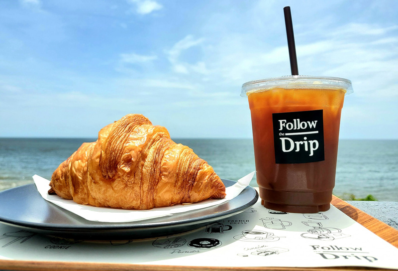 top 10+ คาเฟ่ชลบุรี บางแสน เปิดใหม่ ติดทะเล บรรยากาศดี
