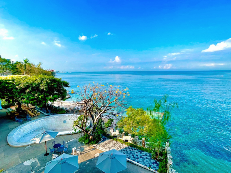 top 10+ คาเฟ่ชลบุรี บางแสน เปิดใหม่ ติดทะเล บรรยากาศดี