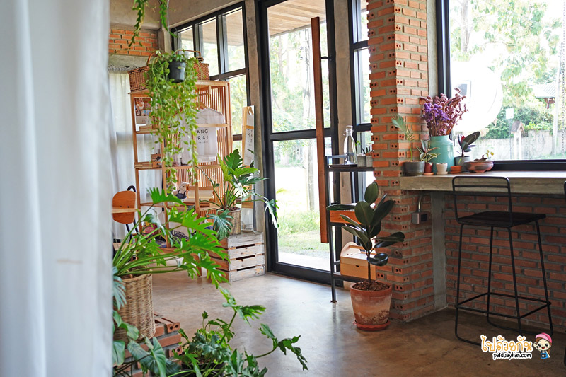 it eat cafe เชียงราย, อิฐ อี้ท คาเฟ่, คาเฟ่เชียงราย ร้านกาแฟเชียงราย, คาเฟ่ใกล้ไร่บุญรอด, ร้านกาแฟใกล้ไร่บุญรอด, it eat cafe คาเฟ่เชียงราย เรียบเก๋สไตล์ลอฟท์ ใกล้ไร่บุญรอด