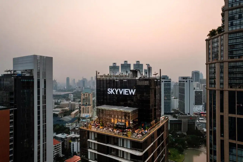 1. โรงแรมสกายวิวกรุงเทพสุขุมวิท 24, 2. เอ็มโพเรียม สวีท บาย ชาเทรียม, 3. ไอบิส กรุงเทพฯ สุขุมวิท 24, 4. Valia Hotel Bangkok, Sukhumvit 24, 5. Mercure Bangkok Sukhumvit 24, 6. โรงแรมโอ๊ควูด สวีท แบงค็อก, 7. ไฮแอท เพลซ กรุงเทพ สุขุมวิท, 8. Oakwood Residence Sukhumvit 24 Bangkok, 9. โรงแรมสเตย์บริดจ์ สวีท แบงค็อก สุขุมวิท, 10. โรงแรมฮิลตัน สุขุมวิท กรุงเทพ, 11. SILQ Hotel &amp; Residence, 12. สุขุมวิท ปาร์ค กรุงเทพฯ – แมริออท เอ็กเซ็กคิวทีฟ อพาร์ตเมนท์, Top 12+ โรงแรม ซอยสุขุมวิท 24 เหมาะ Staycation