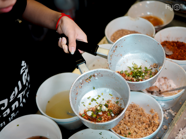 ก๋วยเตี๋ยวต้มยำ โบราณ รวม 23 ร้านเด็ด เมนูเผ็ดโดนใจ รวมมาทั้งร้านดัง ร้านเก่าแก่!!