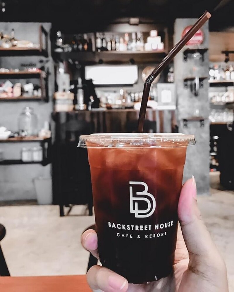 คาเฟ่พัทยา : 22 คาเฟ่พัทยาถ่ายรูปสวย เช็คอินเก๋ๆ ไม่ควรพลาด