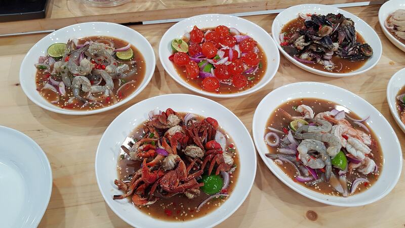 ร้านยำพัทยา : ยำแซ่บซี้ดจี้ดจ้าดเครื่องแน่นรออยู่ที่พัทยา