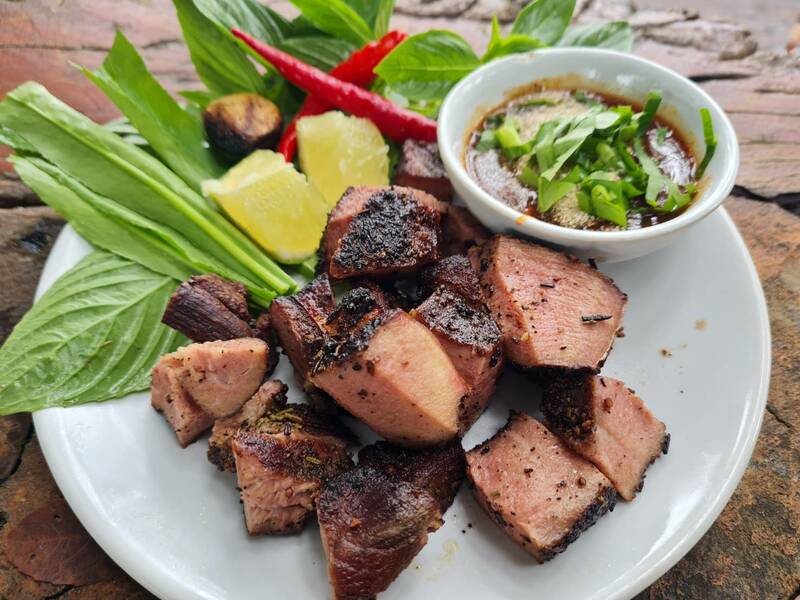 top 15+ ร้านอร่อยลำปาง รวมถึงร้านเด็ดร้านดัง บางร้านเก่าแก่ เปิดมาไม่ต่ำกว่า 10 ปี