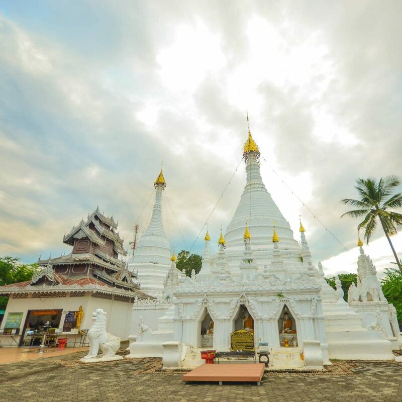 กลอเซโล, กองแลน, จุดชมวิวกิกอคอบ้านห้วยเฮี๊ยะ, จุดชมวิวม่อนหยุนไหล, จุดชมวิวสุดแดนสยาม, จุดชมวิวแม่ลาหลวง, ซูตองเป้, ถนนคนเดินปาย, ถ้ำน้ำลอด, ทะเลหมอกสองแผ่นดิน, ที่เที่ยวแม่ฮ่องสอน, ที่เที่ยวแม่ฮ่องสอน 2023, ที่เที่ยวแม่ฮ่องสอน 2566, ทุ่งดอกบัวตอง, ทุ่งดอกบัวตองดอยแม่อูคอ, บ้านจ่าโบ่, บ้านรักไทย, บ้านห้วยเฮี๊ยะ, ปางอุ๋ง, ปายแคนยอน, ภูโคลน, ภูโคลน ครันทรีคลับ, ร้านก๋วยเตี๋ยวห้อยขาบ้านจ่าโบ่, วัดปลายดอย, วัดพระธาตุดอยกองมู, สวนดอยแม่อูคอ, สะพานซูตองเป้, หมู่บ้านรักไทย, หมู่บ้านสันติชล, หยุนไหล, เที่ยวแม่ฮ่องสอน, เที่ยวแม่ฮ่องสอน 2023, เที่ยวแม่ฮ่องสอน 2566, แม่ลาน้อย, โครงการพระราชดำริปางตอง 2, top 15+ ที่เที่ยวแม่ฮ่องสอน [กรกฎาคม 2024] ชมธรรมชาติอันงดงาม สัมผัสทะเลหมอกสามฤดู