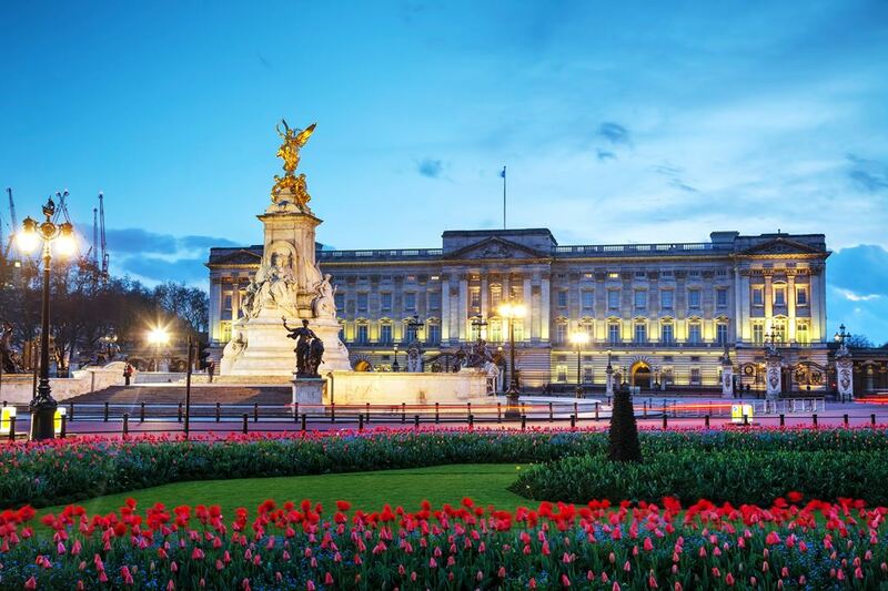 amorino gelato, buckingham palace, bun from home, changing the guard, cinnamon bun, elizabeth tower, england, harry potter, leadenhall market, london eye, natural history museum, palace of westminster, sky garden, spider-man, studio tour london, the shard, tower bridge, warner bros, wright brothers, ขนมปังลอนดอน, ชิงช้าสวรรค์ลอนดอน, ตลาดลอนดอน, ตึกที่สูงสุดในเมืองลอนดอน, ทาวเวอร์บริดจ์, พระราชวังบัคคิงแฮม, พระราชวังเวสต์มินสเตอร์, พิพิธภัณฑ์ประวัติศาสตร์ธรรมชาติ, วีซ่าอังกฤษ, สวนลอยฟ้าลอนดอน, สะพานทาวเวอร์บริดจ์, หอนาฬิกาบิ๊กเบน, เจลาโต้ดอกไม้, เดอะชาร์ด, เที่ยวลอนดอน 2024, เที่ยวลอนดอน 2566, เที่ยวลอนดอน 2567, เที่ยวอังกฤษ 2024, เปลี่ยนเวรยามของทหารอังกฤษ, แลนด์มาร์คอังกฤษ, แฮร์รี่ พอตเตอร์, ไอติมดอกไม้, top 12+ เที่ยวลอนดอน ประเทศอังกฤษ 2024 เช็คอินแลนด์มาร์คของเมือง ตื่นตากับสถานที่ถ่ายทำภาพยนตร์ระดับโลก