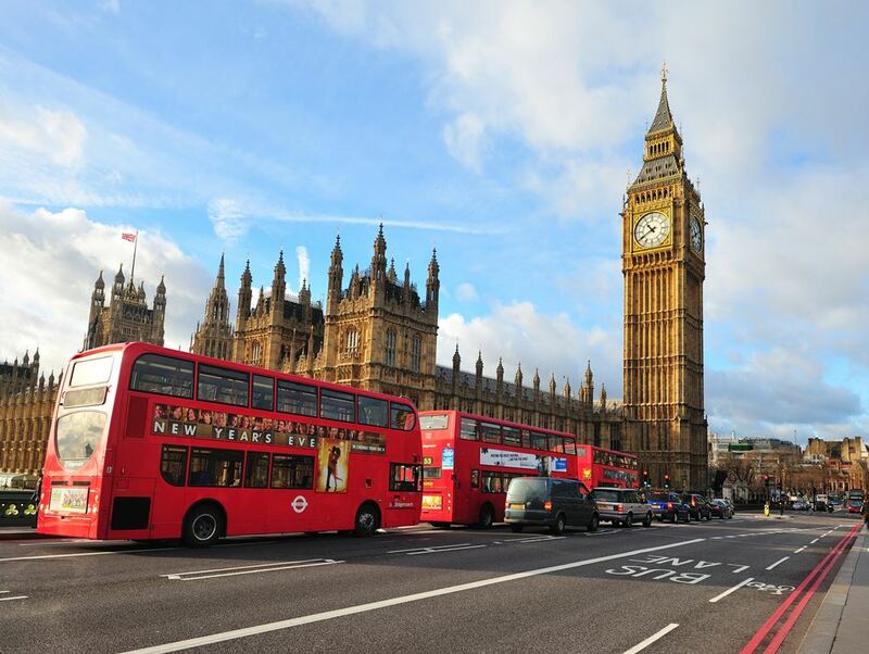 amorino gelato, buckingham palace, bun from home, changing the guard, cinnamon bun, elizabeth tower, england, harry potter, leadenhall market, london eye, natural history museum, palace of westminster, sky garden, spider-man, studio tour london, the shard, tower bridge, warner bros, wright brothers, ขนมปังลอนดอน, ชิงช้าสวรรค์ลอนดอน, ตลาดลอนดอน, ตึกที่สูงสุดในเมืองลอนดอน, ทาวเวอร์บริดจ์, พระราชวังบัคคิงแฮม, พระราชวังเวสต์มินสเตอร์, พิพิธภัณฑ์ประวัติศาสตร์ธรรมชาติ, วีซ่าอังกฤษ, สวนลอยฟ้าลอนดอน, สะพานทาวเวอร์บริดจ์, หอนาฬิกาบิ๊กเบน, เจลาโต้ดอกไม้, เดอะชาร์ด, เที่ยวลอนดอน 2024, เที่ยวลอนดอน 2566, เที่ยวลอนดอน 2567, เที่ยวอังกฤษ 2024, เปลี่ยนเวรยามของทหารอังกฤษ, แลนด์มาร์คอังกฤษ, แฮร์รี่ พอตเตอร์, ไอติมดอกไม้, top 12+ เที่ยวลอนดอน ประเทศอังกฤษ 2024 เช็คอินแลนด์มาร์คของเมือง ตื่นตากับสถานที่ถ่ายทำภาพยนตร์ระดับโลก