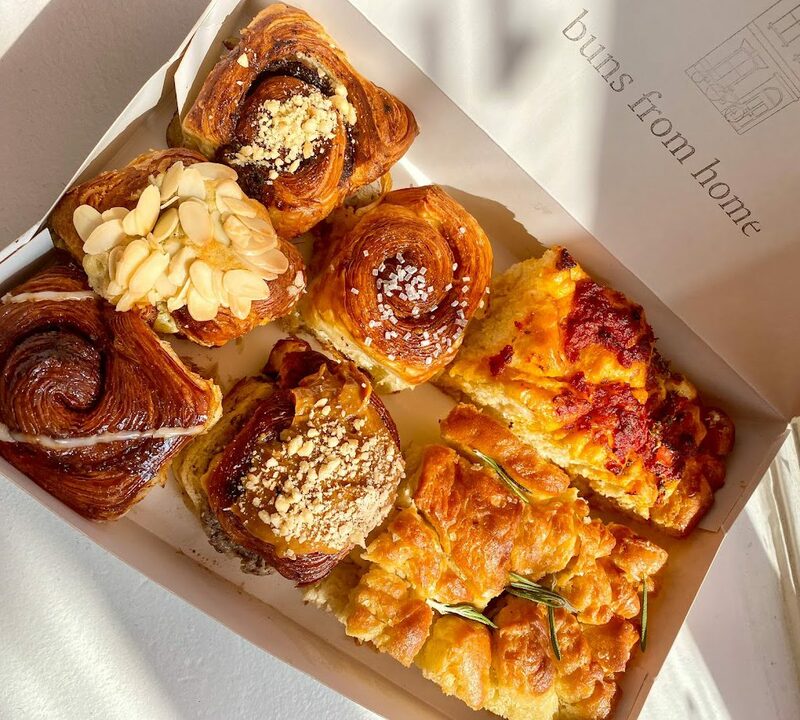 amorino gelato, buckingham palace, bun from home, changing the guard, cinnamon bun, elizabeth tower, england, harry potter, leadenhall market, london eye, natural history museum, palace of westminster, sky garden, spider-man, studio tour london, the shard, tower bridge, warner bros, wright brothers, ขนมปังลอนดอน, ชิงช้าสวรรค์ลอนดอน, ตลาดลอนดอน, ตึกที่สูงสุดในเมืองลอนดอน, ทาวเวอร์บริดจ์, พระราชวังบัคคิงแฮม, พระราชวังเวสต์มินสเตอร์, พิพิธภัณฑ์ประวัติศาสตร์ธรรมชาติ, วีซ่าอังกฤษ, สวนลอยฟ้าลอนดอน, สะพานทาวเวอร์บริดจ์, หอนาฬิกาบิ๊กเบน, เจลาโต้ดอกไม้, เดอะชาร์ด, เที่ยวลอนดอน 2024, เที่ยวลอนดอน 2566, เที่ยวลอนดอน 2567, เที่ยวอังกฤษ 2024, เปลี่ยนเวรยามของทหารอังกฤษ, แลนด์มาร์คอังกฤษ, แฮร์รี่ พอตเตอร์, ไอติมดอกไม้, top 12+ เที่ยวลอนดอน ประเทศอังกฤษ 2024 เช็คอินแลนด์มาร์คของเมือง ตื่นตากับสถานที่ถ่ายทำภาพยนตร์ระดับโลก