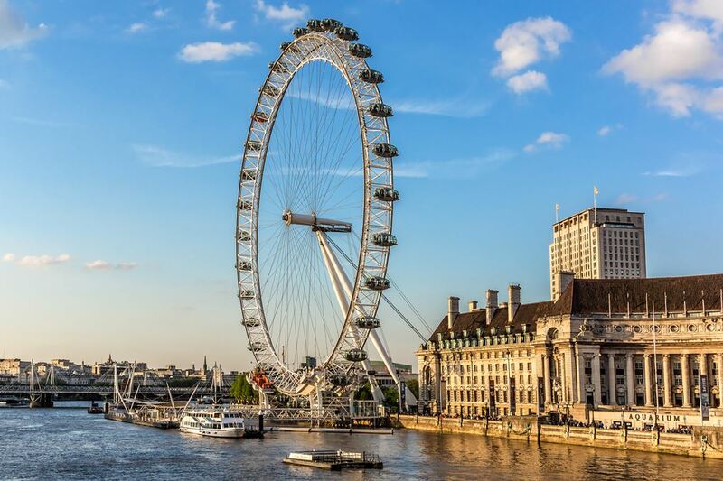 amorino gelato, buckingham palace, bun from home, changing the guard, cinnamon bun, elizabeth tower, england, harry potter, leadenhall market, london eye, natural history museum, palace of westminster, sky garden, spider-man, studio tour london, the shard, tower bridge, warner bros, wright brothers, ขนมปังลอนดอน, ชิงช้าสวรรค์ลอนดอน, ตลาดลอนดอน, ตึกที่สูงสุดในเมืองลอนดอน, ทาวเวอร์บริดจ์, พระราชวังบัคคิงแฮม, พระราชวังเวสต์มินสเตอร์, พิพิธภัณฑ์ประวัติศาสตร์ธรรมชาติ, วีซ่าอังกฤษ, สวนลอยฟ้าลอนดอน, สะพานทาวเวอร์บริดจ์, หอนาฬิกาบิ๊กเบน, เจลาโต้ดอกไม้, เดอะชาร์ด, เที่ยวลอนดอน 2024, เที่ยวลอนดอน 2566, เที่ยวลอนดอน 2567, เที่ยวอังกฤษ 2024, เปลี่ยนเวรยามของทหารอังกฤษ, แลนด์มาร์คอังกฤษ, แฮร์รี่ พอตเตอร์, ไอติมดอกไม้, top 12+ เที่ยวลอนดอน ประเทศอังกฤษ 2024 เช็คอินแลนด์มาร์คของเมือง ตื่นตากับสถานที่ถ่ายทำภาพยนตร์ระดับโลก