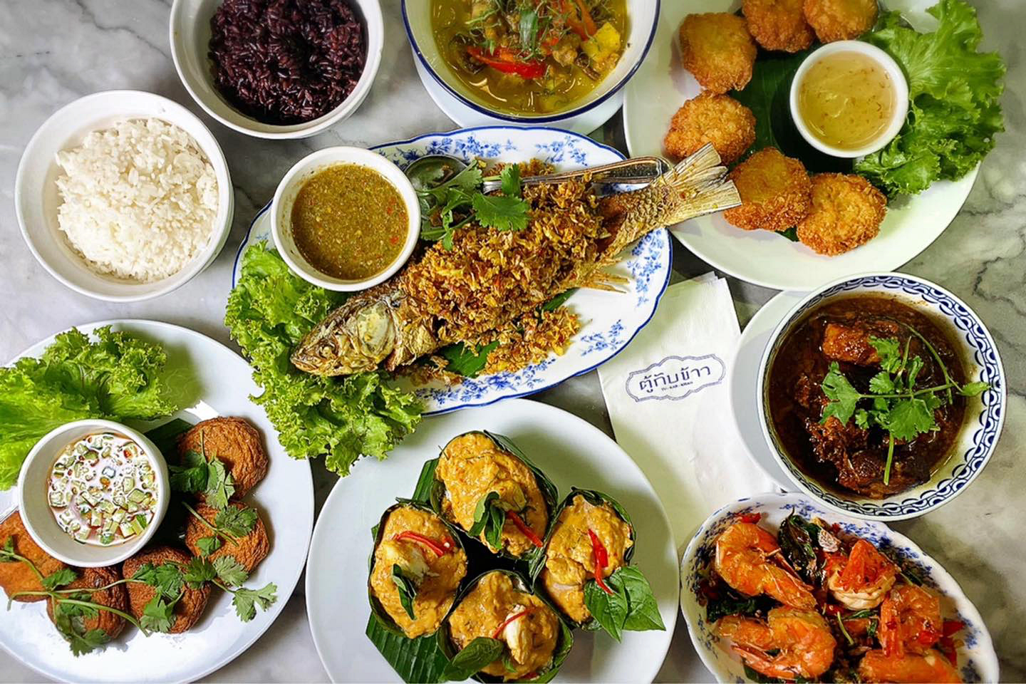 ขนมจีนป้ามัย, ขนมจีนป้ามัย ภูเก็ต, ขนมจีนภูเก็ต, ขนมถ้วยเค็ม, ของกินภูเก็ต, ข้าวยำคลุกภูเก็ต, ข้าวยำพริก, ตลาดเกษตร 2 ภูเก็ต, ตู้กับข้าว, น้ำชุบหยำ, น้ำพริกกุ้งเสียบ, น้ำพริกภูเก็ต, ภูเก็ต กินอะไรดี, ร้านข้าวยำสมุนไพร ตลาดเกษตร, ร้านคุณแม่จู้, ร้านตู้กับข้าว, ร้านตู้กับข้าว ภูเก็ต, ร้านระย้า, ร้านระย้า ภูเก็ต, ร้านหมี่ต้นโพธิ์, ร้านอาหาร, ร้านอาหารพื้นเมืองภูเก็ต, ร้านอาหารภูเก็ต 2020, ร้านอาหารภูเก็ต 2563, ร้านโอวต้าว บางเหนียว, หมี่สะปำ คุณยายเจียร, หมูฮ้อง, อาหารพื้นเมืองภูเก็ต, ฮูแช้, เกี่ยมโก้ย, โอวต้าว, โอวต้าว บางเหนียว, ปักหมุด 10 เมนูอาหารพื้นเมืองภูเก็ต พร้อมร้านเด็ด ที่เหล่านักชิม ต้องห้ามพลาด