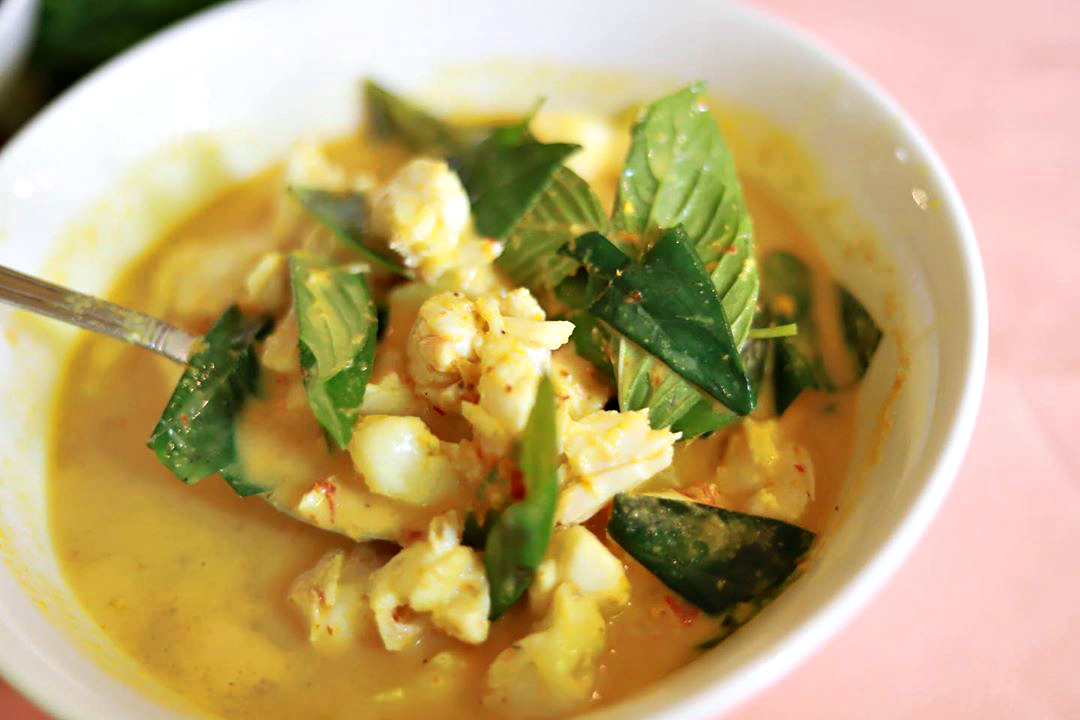 ขนมจีนป้ามัย, ขนมจีนป้ามัย ภูเก็ต, ขนมจีนภูเก็ต, ขนมถ้วยเค็ม, ของกินภูเก็ต, ข้าวยำคลุกภูเก็ต, ข้าวยำพริก, ตลาดเกษตร 2 ภูเก็ต, ตู้กับข้าว, น้ำชุบหยำ, น้ำพริกกุ้งเสียบ, น้ำพริกภูเก็ต, ภูเก็ต กินอะไรดี, ร้านข้าวยำสมุนไพร ตลาดเกษตร, ร้านคุณแม่จู้, ร้านตู้กับข้าว, ร้านตู้กับข้าว ภูเก็ต, ร้านระย้า, ร้านระย้า ภูเก็ต, ร้านหมี่ต้นโพธิ์, ร้านอาหาร, ร้านอาหารพื้นเมืองภูเก็ต, ร้านอาหารภูเก็ต 2020, ร้านอาหารภูเก็ต 2563, ร้านโอวต้าว บางเหนียว, หมี่สะปำ คุณยายเจียร, หมูฮ้อง, อาหารพื้นเมืองภูเก็ต, ฮูแช้, เกี่ยมโก้ย, โอวต้าว, โอวต้าว บางเหนียว, ปักหมุด 10 เมนูอาหารพื้นเมืองภูเก็ต พร้อมร้านเด็ด ที่เหล่านักชิม ต้องห้ามพลาด