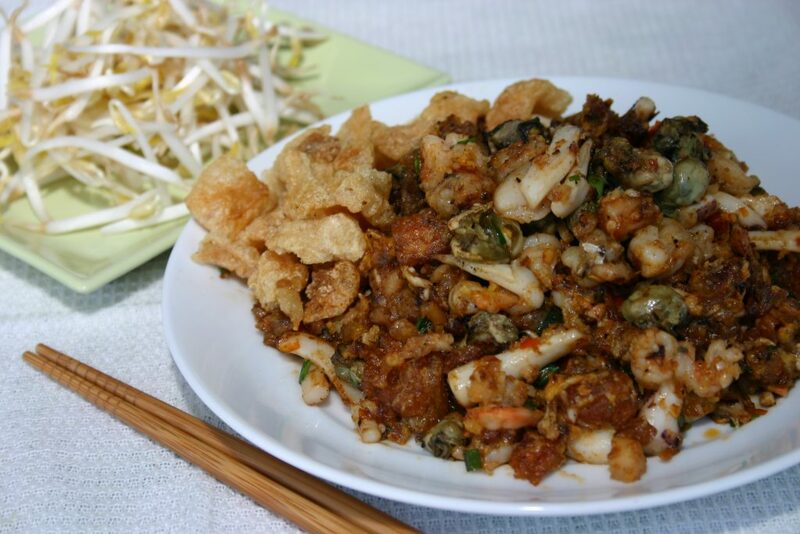 ขนมจีนป้ามัย, ขนมจีนป้ามัย ภูเก็ต, ขนมจีนภูเก็ต, ขนมถ้วยเค็ม, ของกินภูเก็ต, ข้าวยำคลุกภูเก็ต, ข้าวยำพริก, ตลาดเกษตร 2 ภูเก็ต, ตู้กับข้าว, น้ำชุบหยำ, น้ำพริกกุ้งเสียบ, น้ำพริกภูเก็ต, ภูเก็ต กินอะไรดี, ร้านข้าวยำสมุนไพร ตลาดเกษตร, ร้านคุณแม่จู้, ร้านตู้กับข้าว, ร้านตู้กับข้าว ภูเก็ต, ร้านระย้า, ร้านระย้า ภูเก็ต, ร้านหมี่ต้นโพธิ์, ร้านอาหาร, ร้านอาหารพื้นเมืองภูเก็ต, ร้านอาหารภูเก็ต 2020, ร้านอาหารภูเก็ต 2563, ร้านโอวต้าว บางเหนียว, หมี่สะปำ คุณยายเจียร, หมูฮ้อง, อาหารพื้นเมืองภูเก็ต, ฮูแช้, เกี่ยมโก้ย, โอวต้าว, โอวต้าว บางเหนียว, ปักหมุด 10 เมนูอาหารพื้นเมืองภูเก็ต พร้อมร้านเด็ด ที่เหล่านักชิม ต้องห้ามพลาด