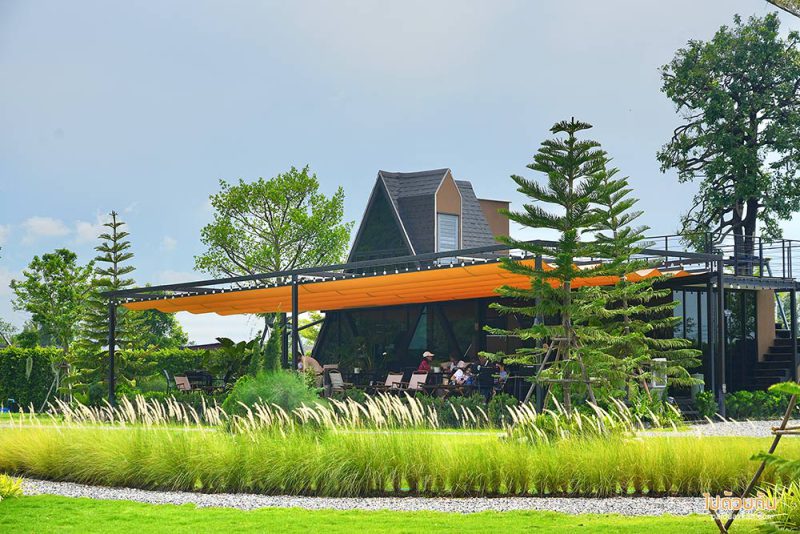 IKO Camp &amp; Cafe เพชรบุรี จิบกาแฟชมวิวเขาอีโก้ &nbsp;