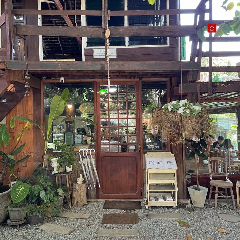 cafechiangmai, placepausepeace, กาแฟเชียงใหม่, คาเฟ่ ริมแม่น้ำปิง, คาเฟ่เชียงใหม่, ร้านกาแฟเชียงใหม่, คาเฟ่ริมแม่น้ำปิง จิบกาแฟ ระบายสี อย่างฟิน