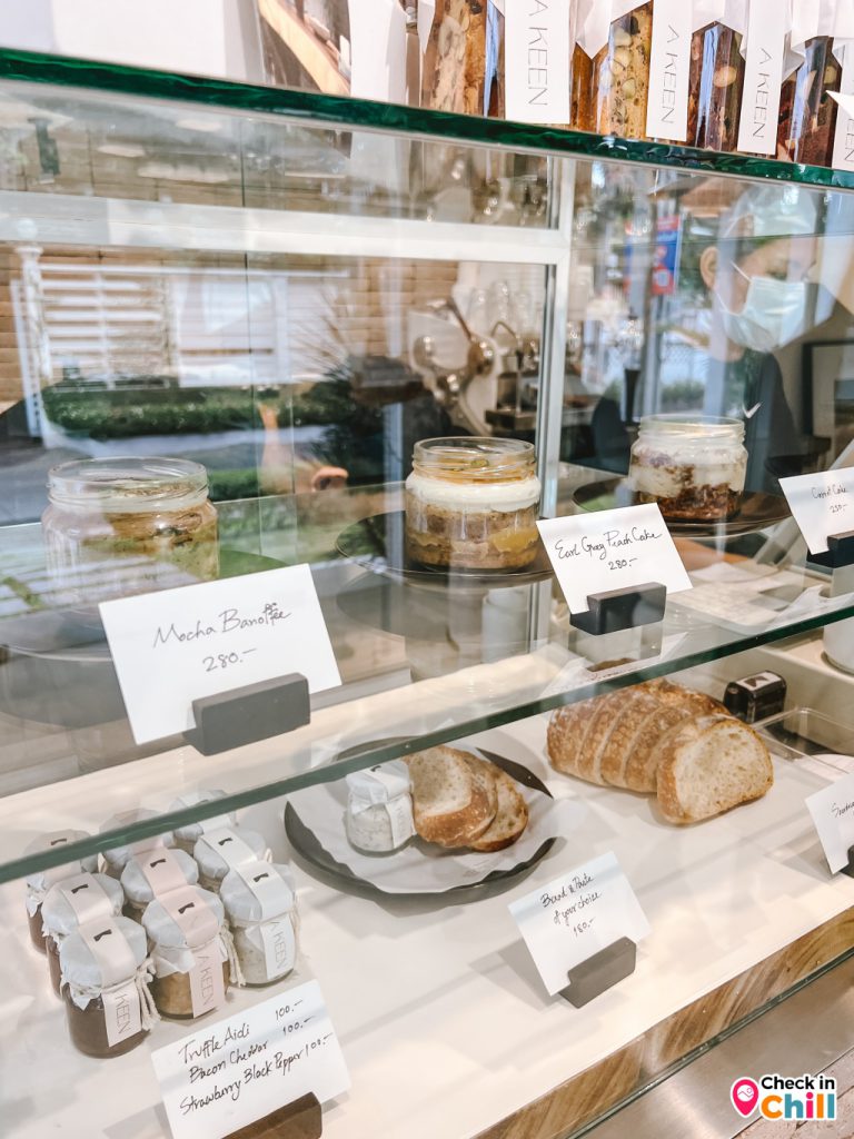 a keen, a keen cafe, a keen house, a keen house bangkok, a keen house menu, a keen house thailand, art gallery, cafe & art gallery, cafe & art gallery ทองหล่อ, คาเฟ่ทองหล่อ, คาเฟ่มินิมอล, คาเฟ่สีขาว, คาเฟ่สุขุมวิท, คาเฟ่ใกล้ฉัน, คาเฟ่ในกรุงเทพ, อะคลีนเฮาท์, รีวิว a keen house จากร้านเดลิเวอรี่ชื่อดัง สู่ cafe & art gallery สุดมินิมอล ที่ไวป์ดีสุด ๆ