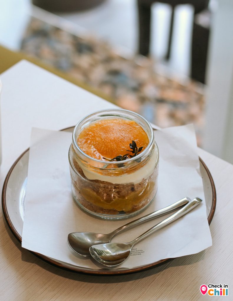 a keen, a keen cafe, a keen house, a keen house bangkok, a keen house menu, a keen house thailand, art gallery, cafe & art gallery, cafe & art gallery ทองหล่อ, คาเฟ่ทองหล่อ, คาเฟ่มินิมอล, คาเฟ่สีขาว, คาเฟ่สุขุมวิท, คาเฟ่ใกล้ฉัน, คาเฟ่ในกรุงเทพ, อะคลีนเฮาท์, รีวิว a keen house จากร้านเดลิเวอรี่ชื่อดัง สู่ cafe & art gallery สุดมินิมอล ที่ไวป์ดีสุด ๆ