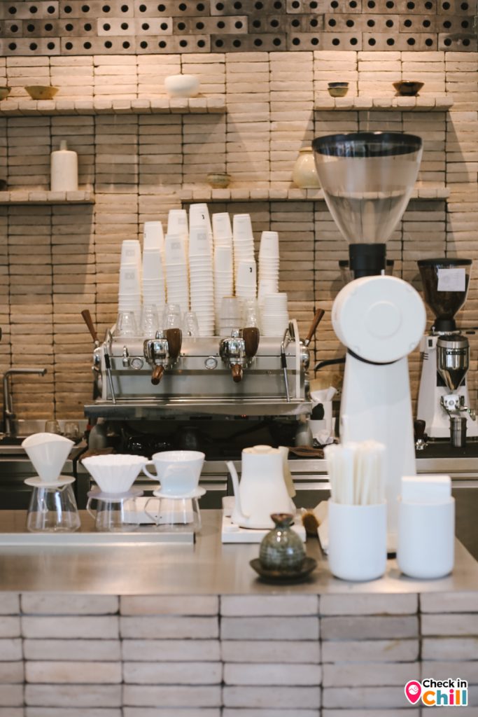 a keen, a keen cafe, a keen house, a keen house bangkok, a keen house menu, a keen house thailand, art gallery, cafe & art gallery, cafe & art gallery ทองหล่อ, คาเฟ่ทองหล่อ, คาเฟ่มินิมอล, คาเฟ่สีขาว, คาเฟ่สุขุมวิท, คาเฟ่ใกล้ฉัน, คาเฟ่ในกรุงเทพ, อะคลีนเฮาท์, รีวิว a keen house จากร้านเดลิเวอรี่ชื่อดัง สู่ cafe & art gallery สุดมินิมอล ที่ไวป์ดีสุด ๆ