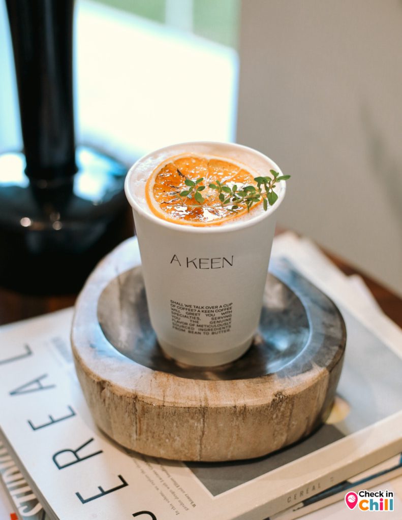 a keen, a keen cafe, a keen house, a keen house bangkok, a keen house menu, a keen house thailand, art gallery, cafe & art gallery, cafe & art gallery ทองหล่อ, คาเฟ่ทองหล่อ, คาเฟ่มินิมอล, คาเฟ่สีขาว, คาเฟ่สุขุมวิท, คาเฟ่ใกล้ฉัน, คาเฟ่ในกรุงเทพ, อะคลีนเฮาท์, รีวิว a keen house จากร้านเดลิเวอรี่ชื่อดัง สู่ cafe & art gallery สุดมินิมอล ที่ไวป์ดีสุด ๆ