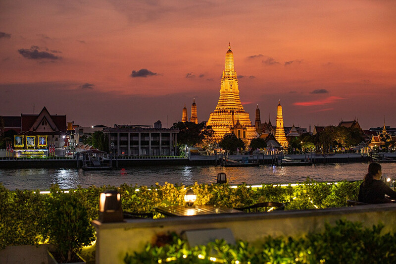1. Above Riva at Riva Arun, 2. Chom Arun, 3. Tha Arun, 4. Supanniga Eating Room (Tha Tien), 5. The Deck by Arun Residence, Top 5+ Restaurants by Chao Phraya River with Amazing Wat Arun View