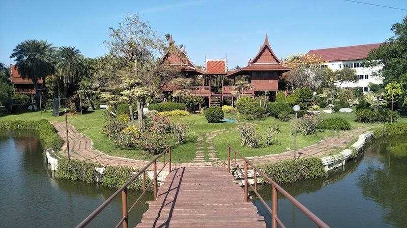 99 คาเฟ่, ninety nine cafe&chillbar, กาแฟเมืองเหน่อ, กินแฟ ดูฟาย, ที่เที่ยวสุพรรณ, ที่เที่ยวสุพรรณ 2023, ที่เที่ยวสุพรรณ 2566, ที่เที่ยวสุพรรณบุรี, ที่เที่ยวสุพรรณบุรี 2023, ที่เที่ยวสุพรรณบุรี 2566, น้ำตกพุม่วง, บึงฉวาก, ปางอุ๋งสุพรรณบุรี, พระบรมราชานุสรณ์ดอนเจดีย์, พิพิธภัณฑ์ลูกหลานพันธุ์มังกร, ยอดเขาเทวดา, วนอุทยานแห่งชาติพุม่วง, วัดชื่อดังสุพรรณบุรี, วัดป่าเลไลยก์วรวิหาร, วัดเขาดิน, วัดเขาดีสลัก, วัดเขาทำเทียม, วัดไผ่โรงวัว, สกายวอล์คสุพรรณบุรี, สวนเฉลิมภัทรราชินี, สวนแสดงพันธุ์สัตว์น้ำ สุพรรณบุรี, สวนแสดงพันธุ์สัตว์น้ำบึงฉวากเฉลิมพระเกียรติ, สามชุก, สามชุก ตลาดร้อยปี, สุพรรณบุรี, หมู่บ้านอนุรักษ์ควายไทย, หอคอยบรรหาร-แจ่มใส, อ่างเก็บน้ำลำตะเพิน, อ่างเก็บน้ำหุบเขาวง, อุทยานมังกรสวรรค์, อุทยานแห่งชาติพุเตย, เขื่อนกระเสียว, เมืองโบราณอู่ทอง, เสบียงนา คาเฟ่, ไร่ชมอิน, top 20+ ที่เที่ยวสุพรรณบุรี [กรกฎาคม 2024] สัมผัสธรรมชาติและวิธีชีวิตที่เรียบง่าย เมืองคนเหน่อ ไม่ไกลกรุงเทพ