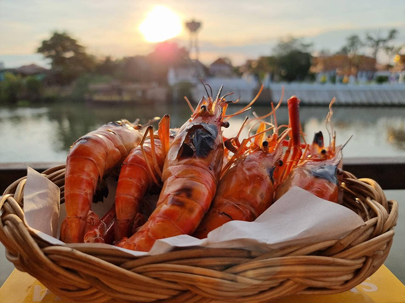 อยุธยา, top 10+ ร้านอาหารอยุธยา 2567 ร้านอร่อยริมน้ำ กุ้งแม่น้ำเผาตัวใหญ่