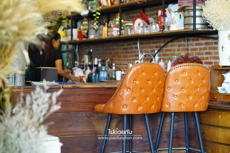 ร้านอาหารกาญจนบุรี, ร้านกาแฟกาญจนบุรี, คาเฟ่กาญจนบุรี, ravi vira กาญจนบุรี, ravi vira กาญจนบุรี คาเฟ่สไตล์ยุโรปวินเทจ ร่มรื่นด้วยสวนสวย