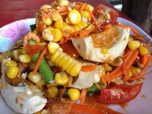 top 7+ ร้านส้มตำที่น่าลองไปพิสูจน์ความแซ่บ กับเมนูสไตล์บ้านทุ่งแต่หาได้ในกรุงเทพฯ (อัปเดต 29/12/63)