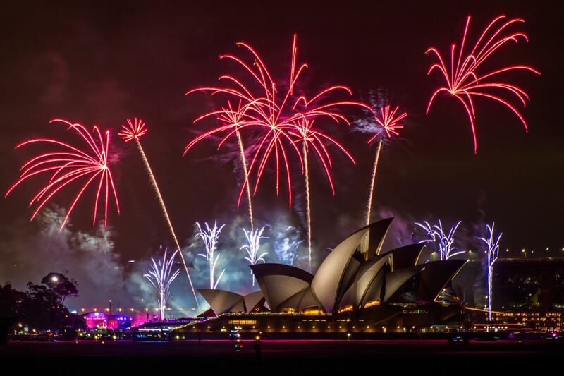america, austin, australia, bosingak belfry, burj khalifa, eiffel tower, france, happy new year, harbour bridge, hkcec, hong kong, japan, korea, london, marina bay, new york, no limit! christmas, no limit! countdown 2024, singapore, sydney, sydney opera house, symphony of lights, taipei 101, taiwan, times square, united arab emirates, united kingdom, universal studio japan, universal studio singapore, victoria harbour, ซิดนีย์, ซิดนีย์ ออสเตรเลีย, ซิดนีย์โอเปร่าเฮาส์, ญี่ปุ่น, ตึกไทเป 101, ถนนแมนฮัตตัน, ทหารเกาหลี, นิวยอร์ก, บิ๊กเบน, พลุปีใหม่, พิธีตีระฆังโพชินกัง, พิพิธภัณฑ์ศิลปวิทยาศาสตร์, มาริน่า เบย์ แซนด์, มาริน่าเบย์, มาริน่าเบย์ สิงคโปร์, ยูนิเวอแซล สตูดิโอ เจแปน, ลอนดอน, ลอนดอน อายส์, ลอนดอนประเทศอังกฤษ, สหรัฐอาหรับเอมิเรตส์, สะพานฮาร์เบอร์ บริดจ์, สิงคโปร์ ฟลายเออร์, หอนาฬิกาบิ๊กเบน, หอระฆังโพชินกัง, หอไอเฟล, ออสติน โพส มาโลน, ออสเตรเลีย, อ่าววิคตอเรีย, อ่าววิคตอเรีย ฮ่องกง, ฮ่องกง, เกาหลี, เคาท์ดาวน์ 2024, เคาท์ดาวน์ต่างประเทศ, เคาท์ดาวน์ต่างประเทศ2024, เคาท์ดาวน์ปีใหม่, เทศกาลเคาท์ดาวน์, เบิร์จคาลิฟา, เมอร์ไลออน, ไต้หวัน, ไทม์สแควร์, ไทม์สแควร์ สหรัฐอเมริกา, top 10+ สถานที่เคาท์ดาวน์ต่างประเทศ 2024 พลุไฟอลังการ แสง สีจัดเต็ม!