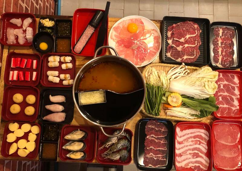 บุฟเฟ่ต์ชาบู งบไม่เกิน 250 บาท!!! ราคานี้รวมเครื่องดื่มแล้ว : พิกัดทั่วกรุงเทพฯ