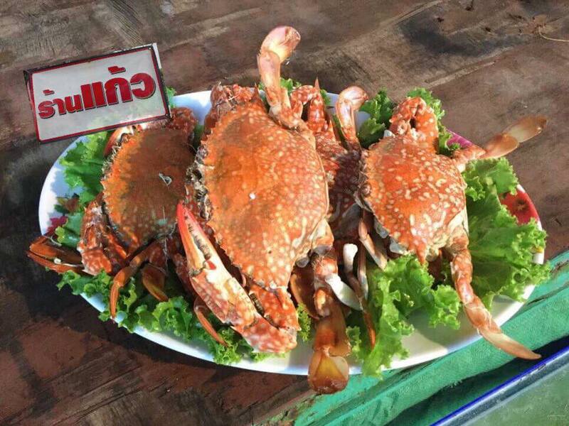 รวม 12 ร้านอาหารทะเลระยอง ร้านติดทะเล บรรยากาศชิลๆ พิกัดเด็ดที่น่าตามไปชิม!