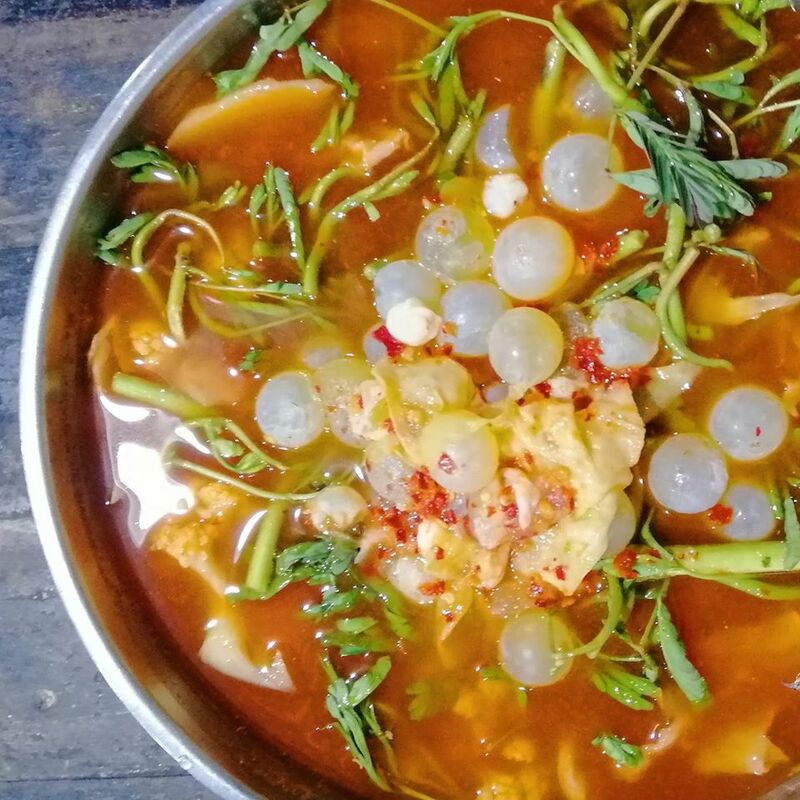 รวม 12 ร้านอาหารทะเลระยอง ร้านติดทะเล บรรยากาศชิลๆ พิกัดเด็ดที่น่าตามไปชิม!