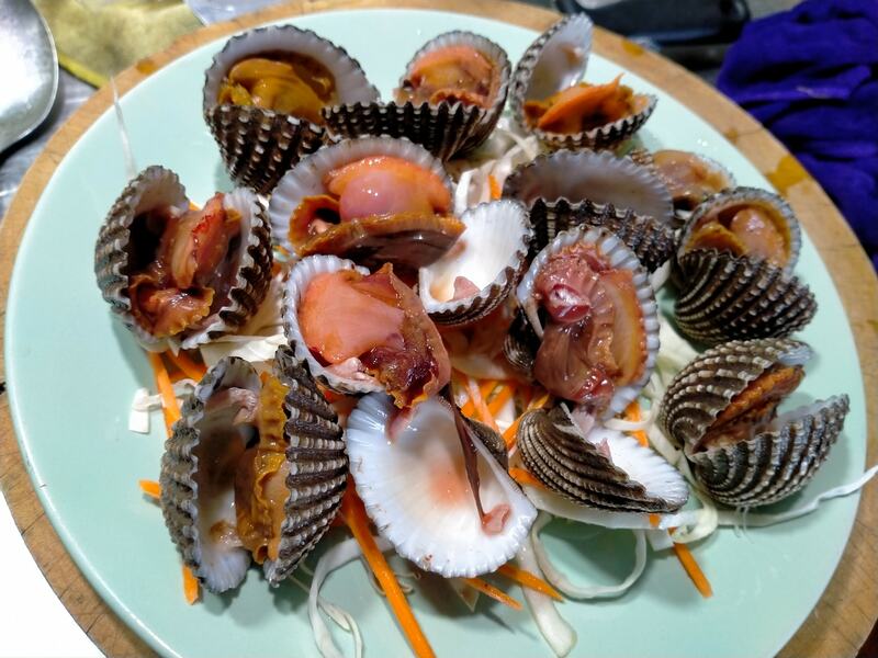 รวม 12 ร้านอาหารทะเลระยอง ร้านติดทะเล บรรยากาศชิลๆ พิกัดเด็ดที่น่าตามไปชิม!