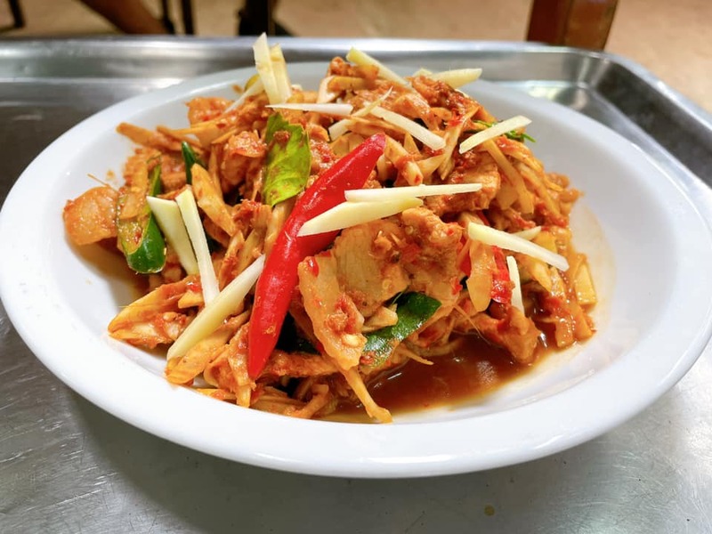 รวม 12 ร้านอาหารทะเลระยอง ร้านติดทะเล บรรยากาศชิลๆ พิกัดเด็ดที่น่าตามไปชิม!