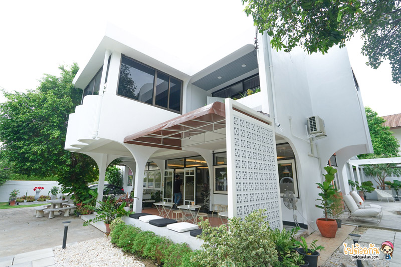 คาเฟ่ลาดพร้าว, คาเฟ่โชคชัยสี่, maysa-cafe, maysa café คาเฟ่สีขาวในบ้านไม้ ให้ฟีลมินิมอล