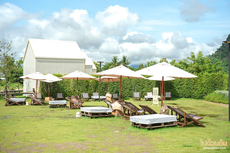 คาเฟ่ภูผาม่าน, ภูผาม่าน, ผาม่านฝัน, ผาม่านฝัน คาเฟ่สุดคิลท์ วิวแนบชิดภูผาม่าน